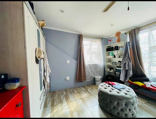 5 BEDROOM HOUSE FOR SALE IN PRIMROSE